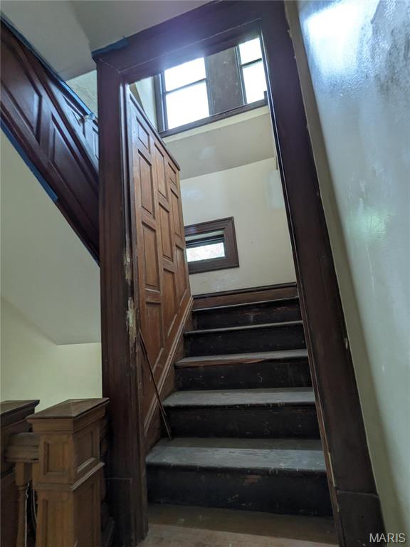 St Louis Commons Add - Commercial Sale