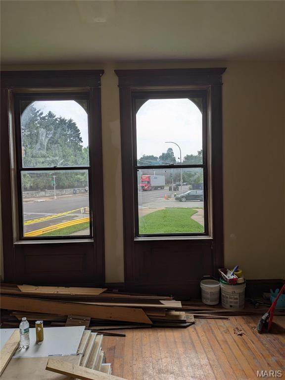 St Louis Commons Add - Commercial Sale