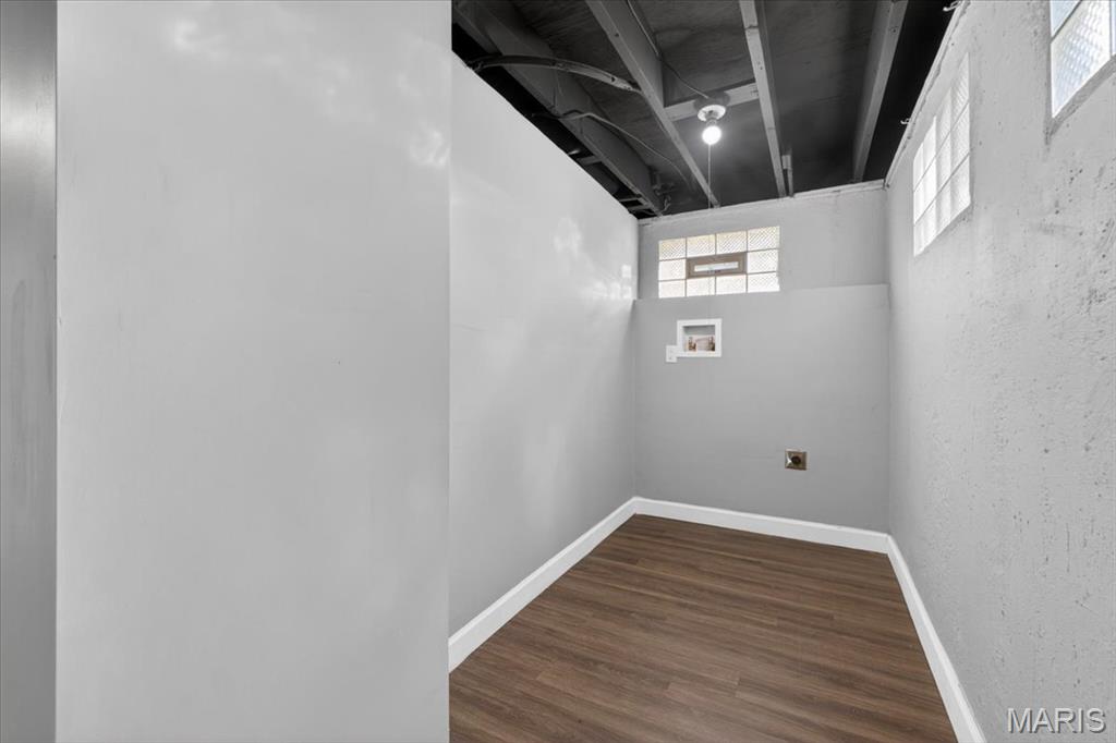 Hathaway Manor 4 - Residential