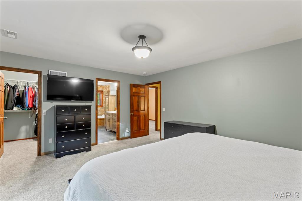 Defiance, Missouri 63341, United States, 4 Bedrooms Bedrooms, ,3 BathroomsBathrooms,Residential,Active,16891