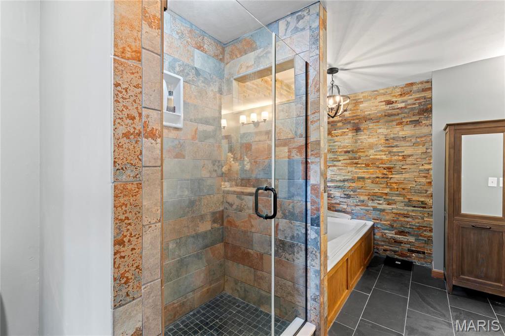 Defiance, Missouri 63341, United States, 4 Bedrooms Bedrooms, ,3 BathroomsBathrooms,Residential,Active,16891