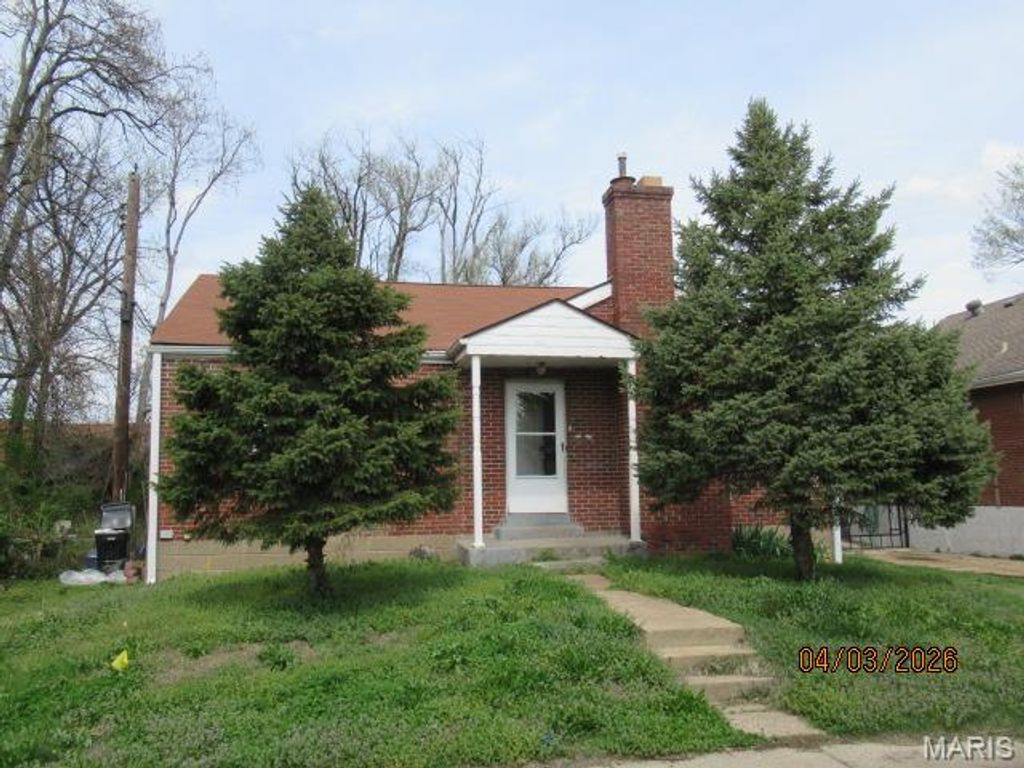 Photo of 6821 Primrose Avenue, Pagedale, MO 63133 (MLS # 26020784)