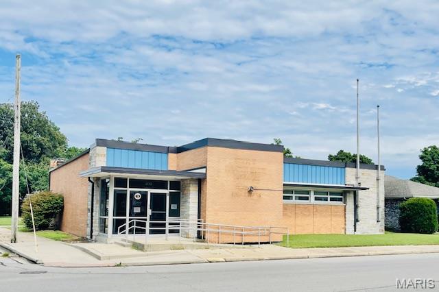 City/Sikeston - Commercial Sale