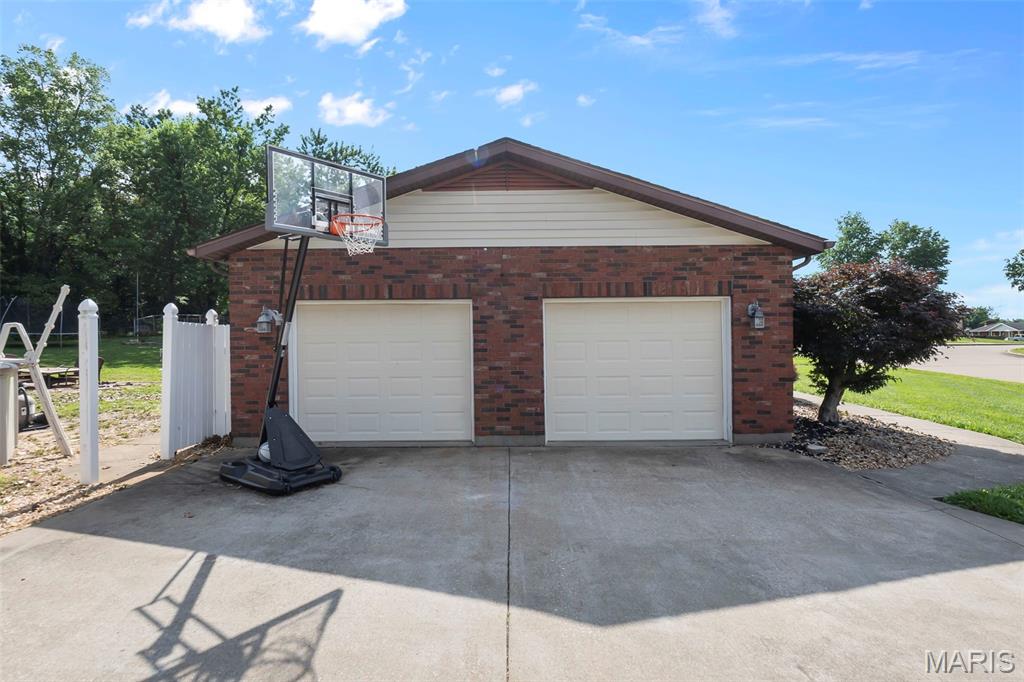 Ridgeline Estate - Residential