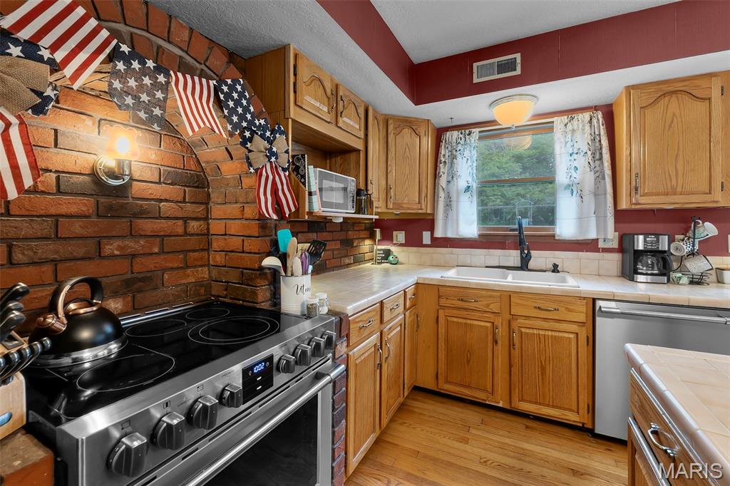Ridgeline Estate - Residential