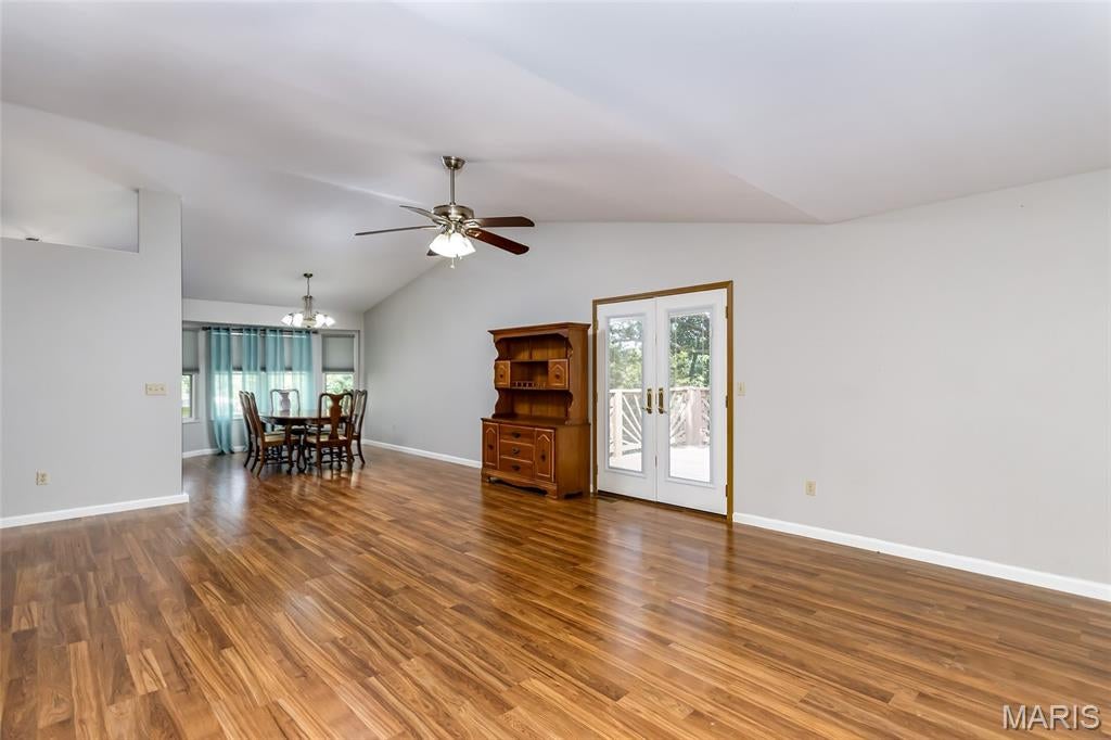 6131 Barrington Oaks Drive