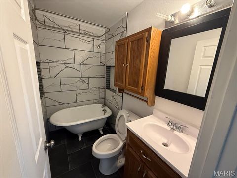 Tiny photo for 341 Spruce Street, Bourbon, MO 65441 (MLS # 26018989)