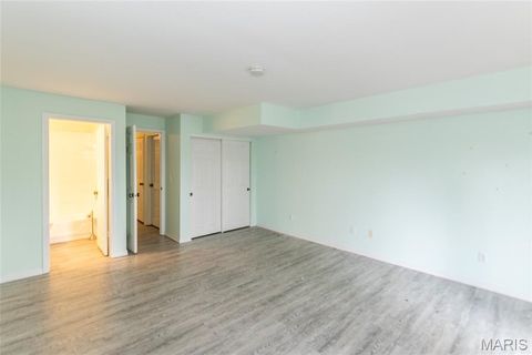 Tiny photo for 39 Ridgeview Circle Court, Ballwin, MO 63021 (MLS # 26015067)