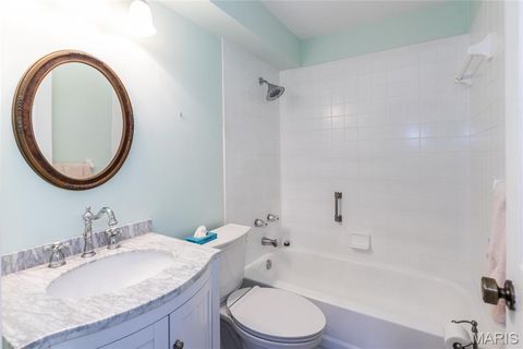 Tiny photo for 39 Ridgeview Circle Court, Ballwin, MO 63021 (MLS # 26015067)