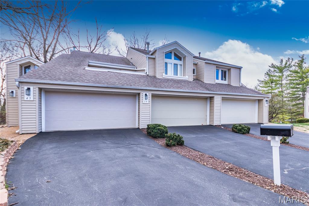 Ridgeview Place Condo - Residential