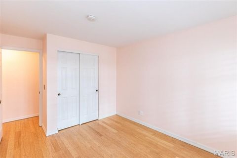 Tiny photo for 39 Ridgeview Circle Court, Ballwin, MO 63021 (MLS # 26015067)