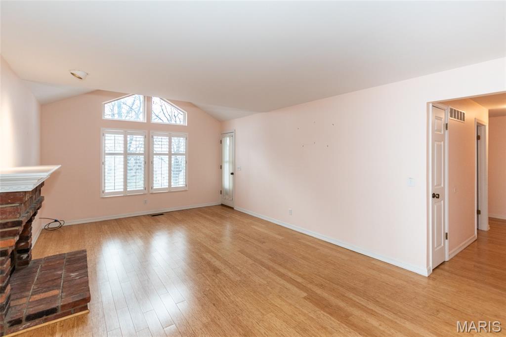 39 Ridgeview Circle Court