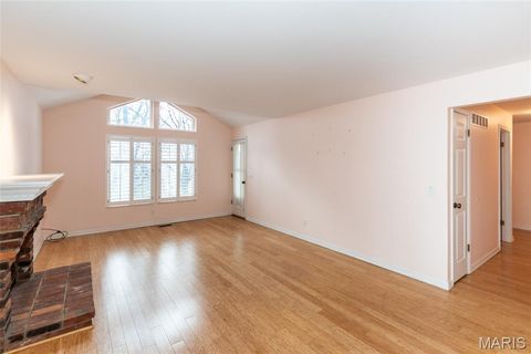 Tiny photo for 39 Ridgeview Circle Court, Ballwin, MO 63021 (MLS # 26015067)