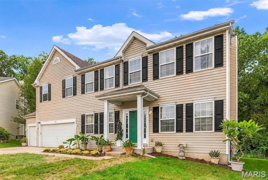5517 Regency Woods Manor