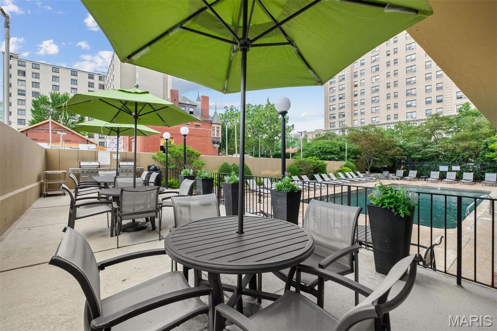 Executive House Condo - Residential