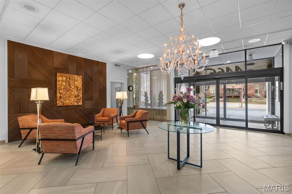 Executive House Condo - Residential