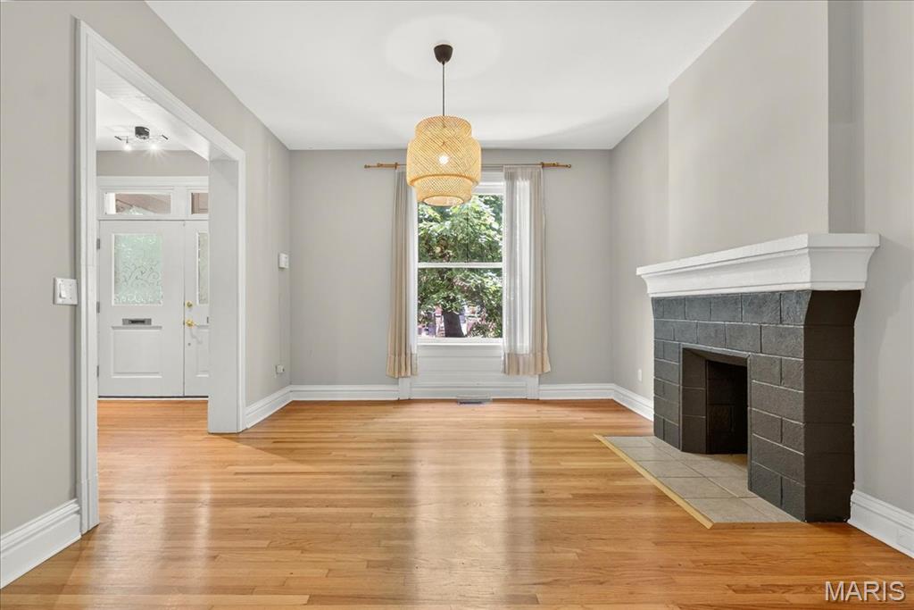 St Louis, Missouri 63139, United States, 3 Bedrooms Bedrooms, ,3 BathroomsBathrooms,Residential,Active,177746