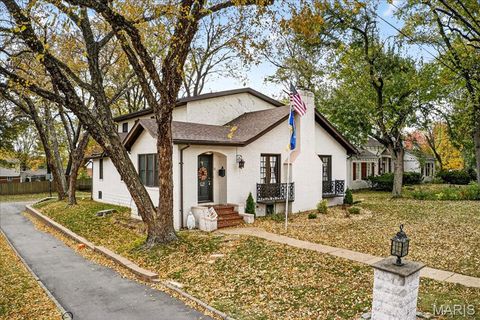 414 Harrison St Florissant MO 63031