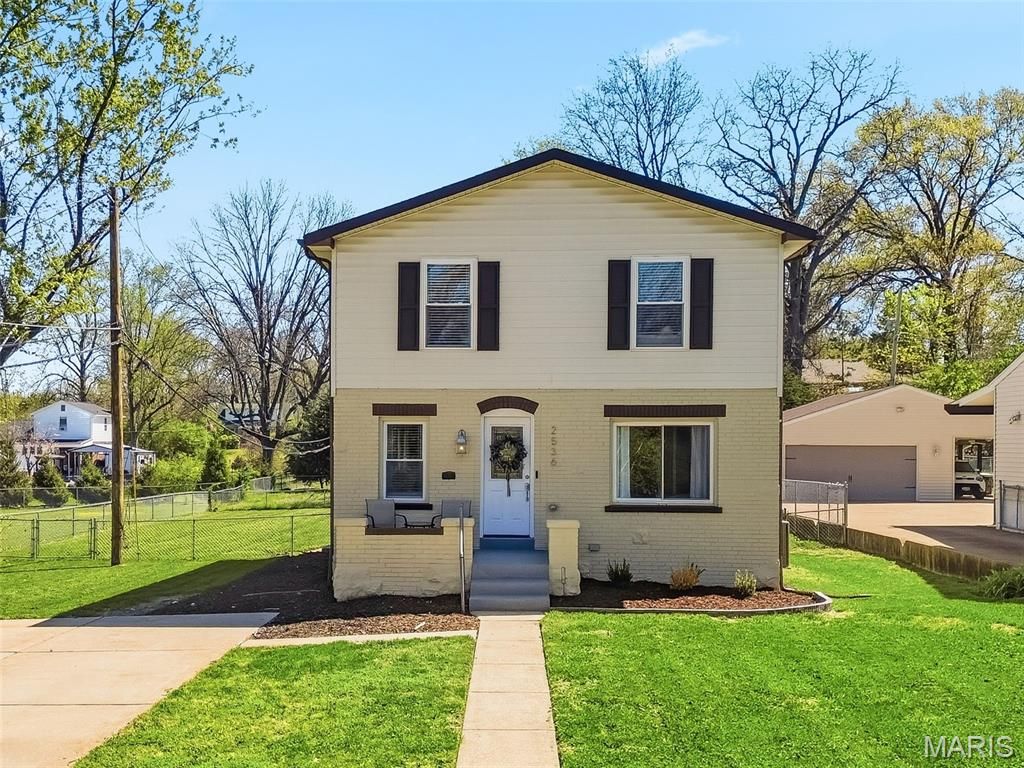 Photo of 2536 Sims Avenue, St Louis, MO 63114 (MLS # 26019300)
