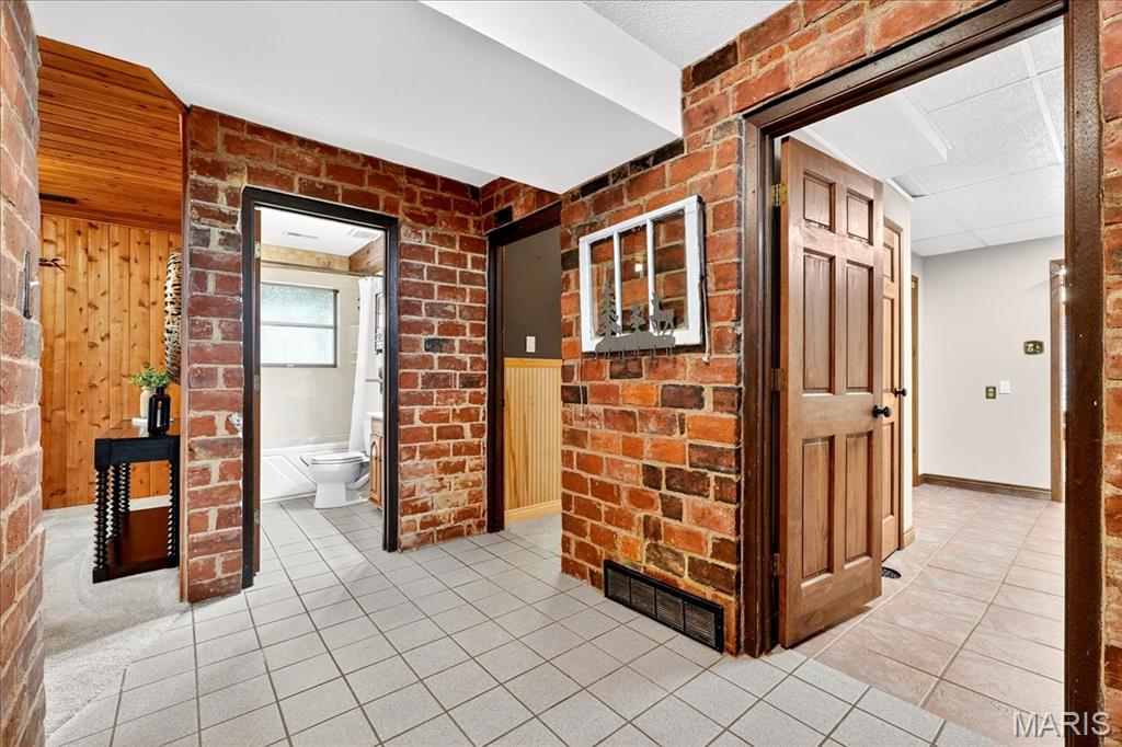 Wildwood, Missouri 63038, United States, 3 Bedrooms Bedrooms, ,2 BathroomsBathrooms,Residential,Active,232054