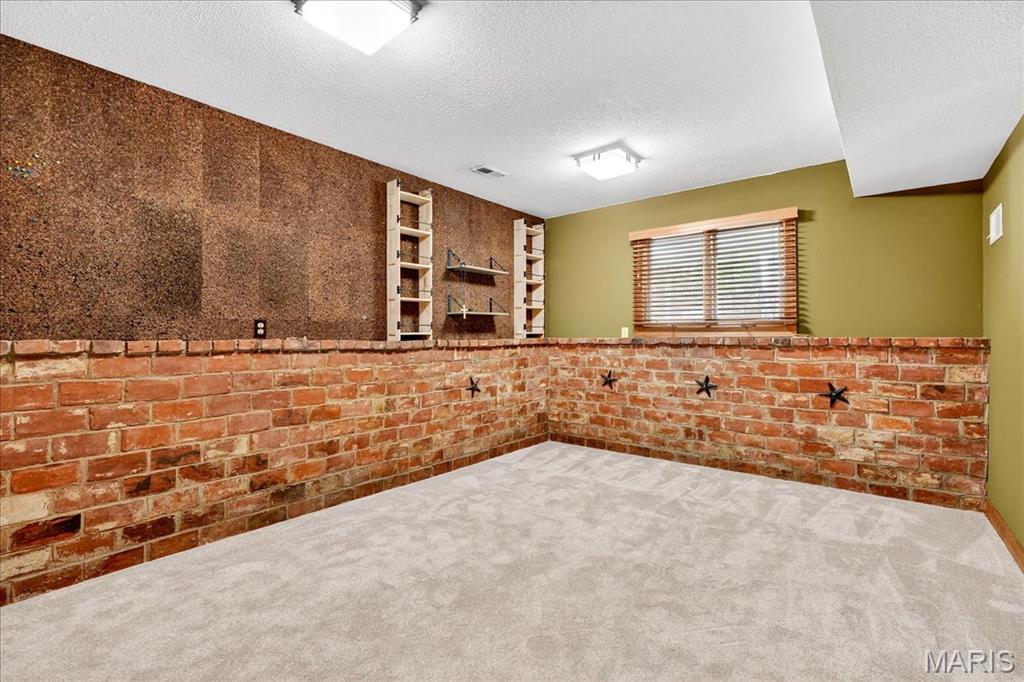 Wildwood, Missouri 63038, United States, 3 Bedrooms Bedrooms, ,2 BathroomsBathrooms,Residential,Active,232054