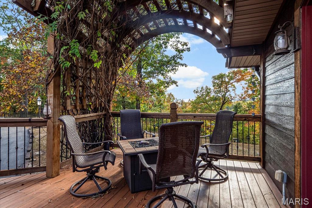 Wildwood, Missouri 63038, United States, 3 Bedrooms Bedrooms, ,2 BathroomsBathrooms,Residential,Active,232054