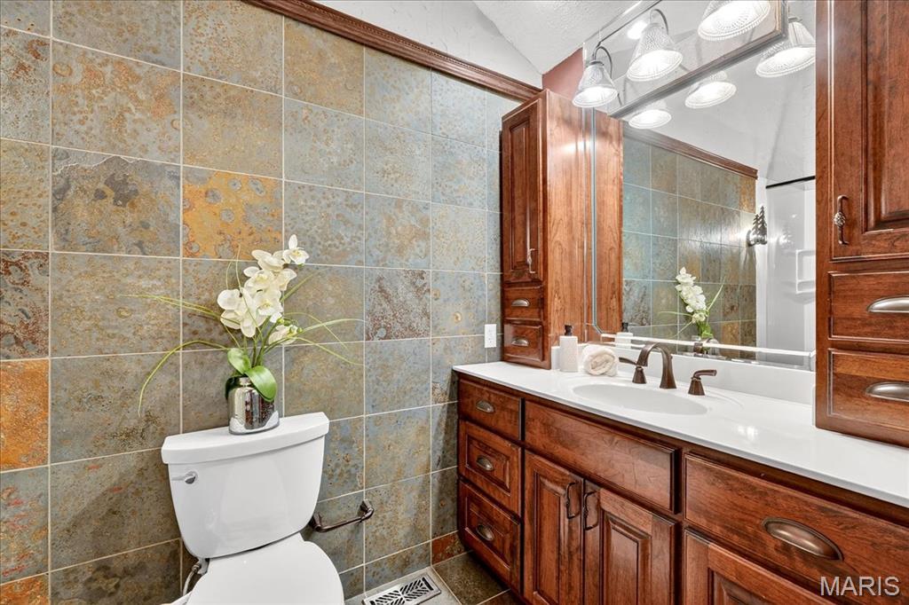 Wildwood, Missouri 63038, United States, 3 Bedrooms Bedrooms, ,2 BathroomsBathrooms,Residential,Active,232054