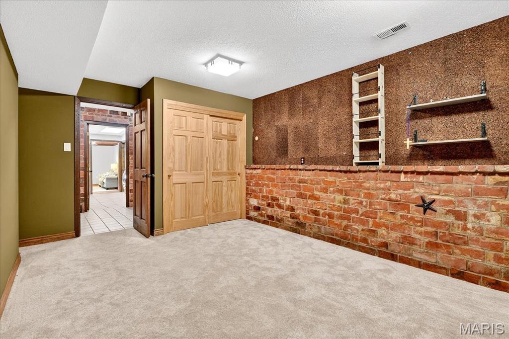 Wildwood, Missouri 63038, United States, 3 Bedrooms Bedrooms, ,2 BathroomsBathrooms,Residential,Active,232054