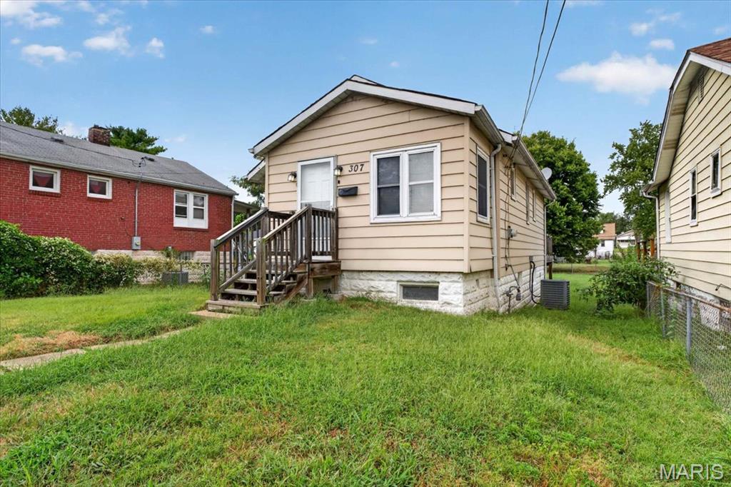 307 Vida Avenue