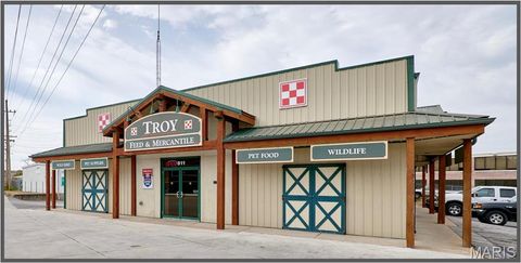 811 E Cherry Street Troy MO 63379