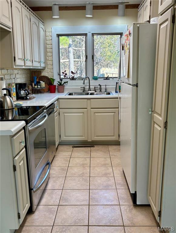 College Hills - Residential