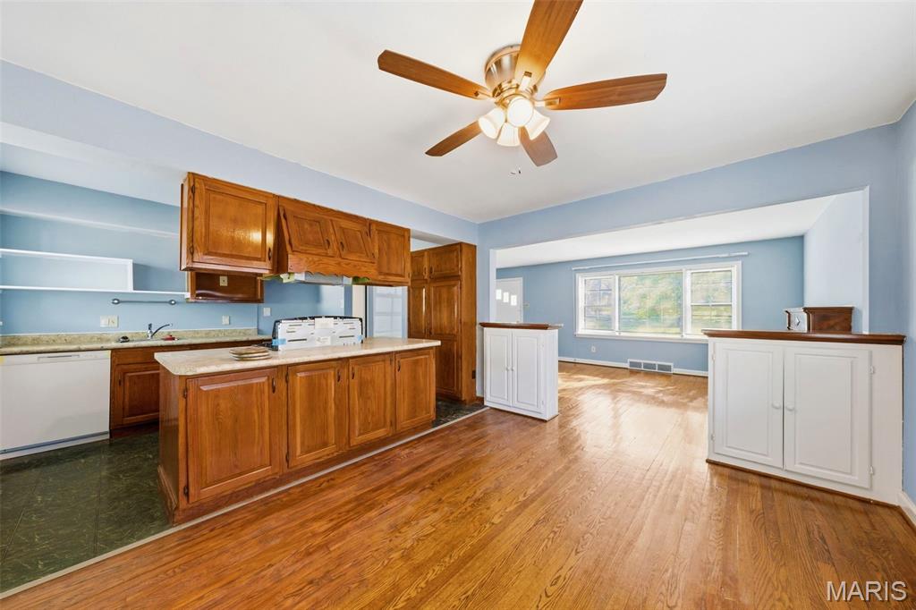 Country Club Add To Normandy Park - Residential