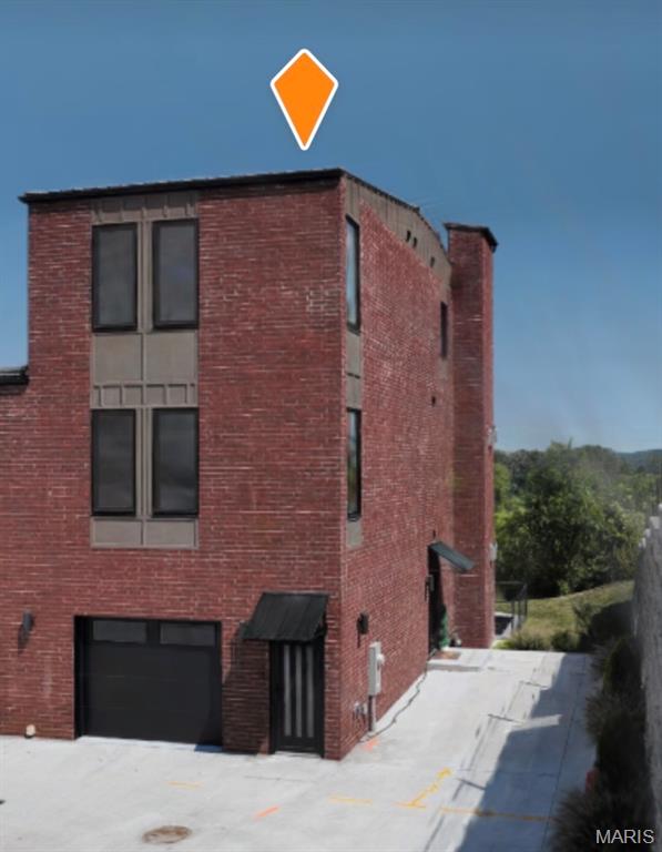 1019 River Bluff Drive