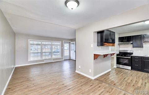 Tiny photo for 855 Daniel Boone Drive, Florissant, MO 63031 (MLS # 26019152)