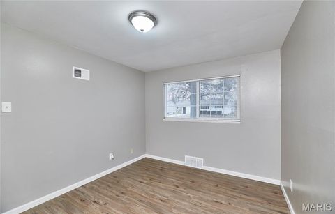 Tiny photo for 855 Daniel Boone Drive, Florissant, MO 63031 (MLS # 26019152)