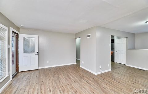 Tiny photo for 855 Daniel Boone Drive, Florissant, MO 63031 (MLS # 26019152)