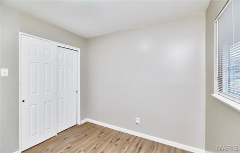 Tiny photo for 855 Daniel Boone Drive, Florissant, MO 63031 (MLS # 26019152)