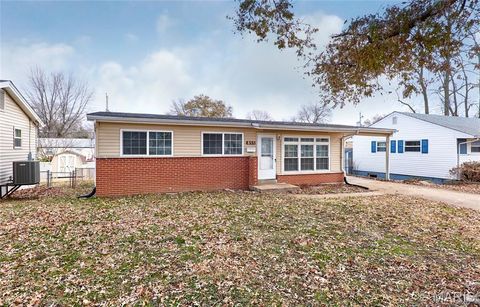 Tiny photo for 855 Daniel Boone Drive, Florissant, MO 63031 (MLS # 26019152)