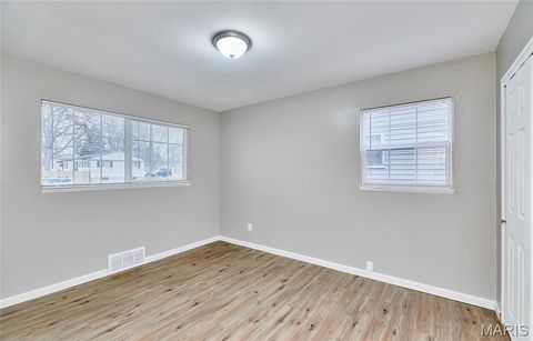 Tiny photo for 855 Daniel Boone Drive, Florissant, MO 63031 (MLS # 26019152)