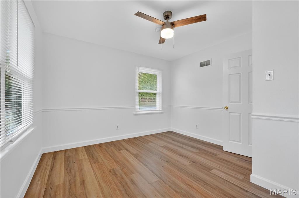 St Louis, Missouri 63136, United States, 3 Bedrooms Bedrooms, ,2 BathroomsBathrooms,Residential,Pending,215972