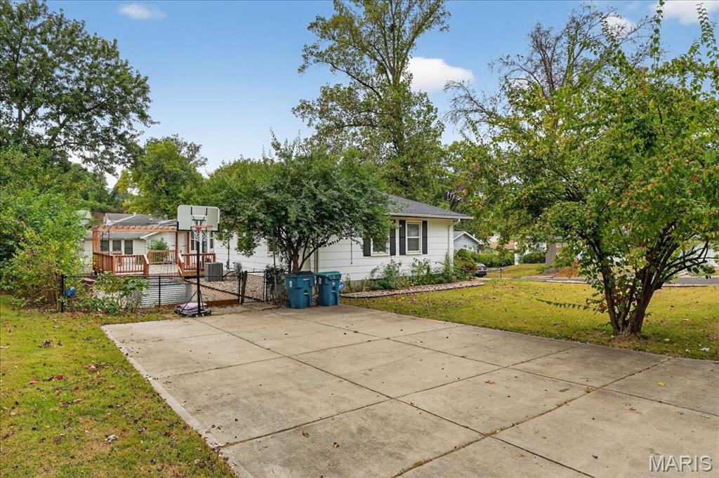 St Louis, Missouri 63136, United States, 3 Bedrooms Bedrooms, ,2 BathroomsBathrooms,Residential,Pending,215972