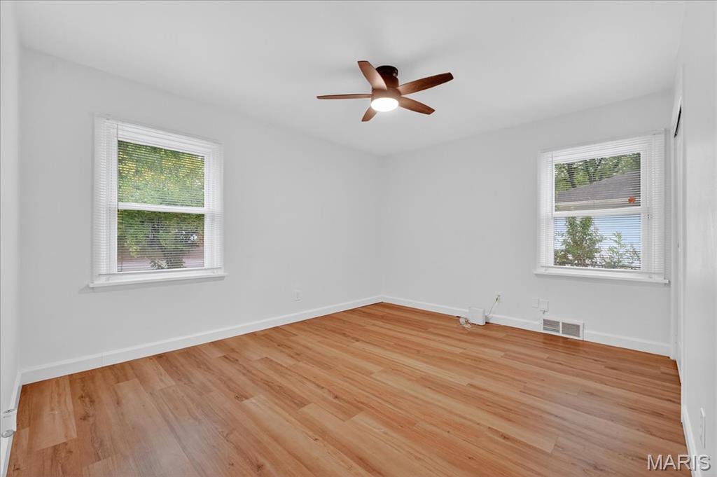 St Louis, Missouri 63136, United States, 3 Bedrooms Bedrooms, ,2 BathroomsBathrooms,Residential,Pending,215972