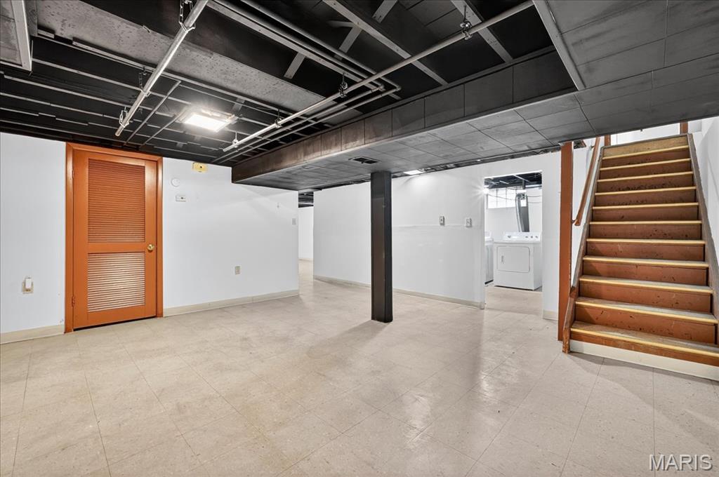 St Louis, Missouri 63136, United States, 3 Bedrooms Bedrooms, ,2 BathroomsBathrooms,Residential,Pending,215972