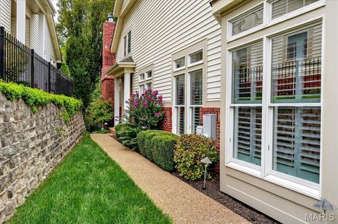 Tiny photo for 735 Stonebluff Court, Chesterfield, MO 63005 (MLS # 25068089)