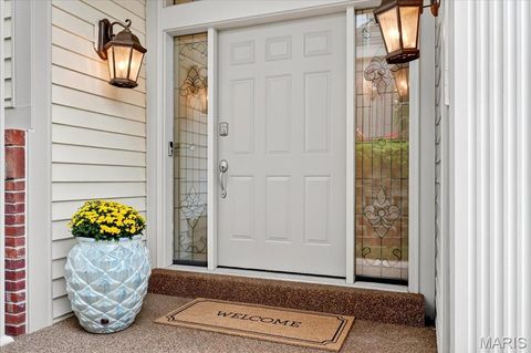 Tiny photo for 735 Stonebluff Court, Chesterfield, MO 63005 (MLS # 25068089)
