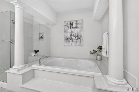 Tiny photo for 735 Stonebluff Court, Chesterfield, MO 63005 (MLS # 25068089)