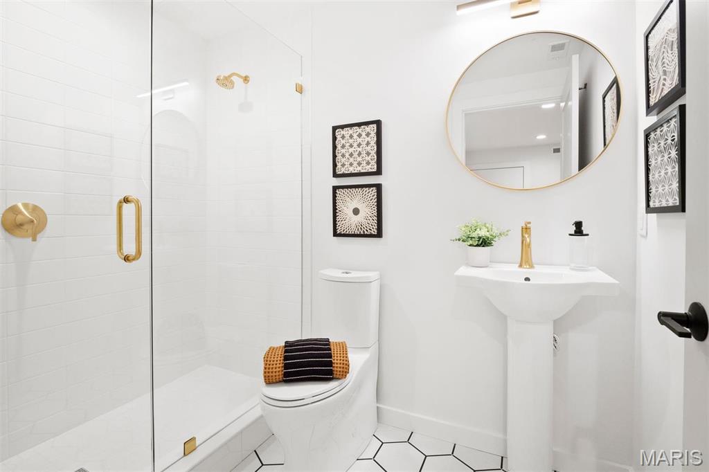 Artizen on West Pine - Residential