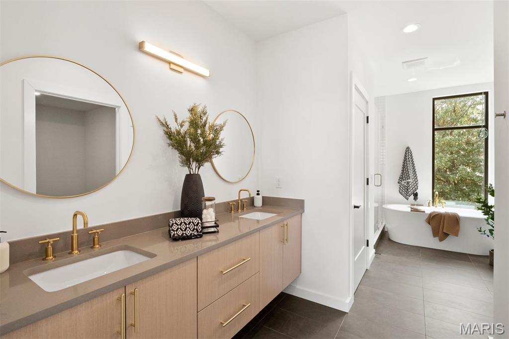 Artizen on West Pine - Residential