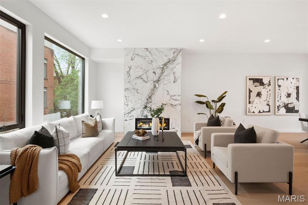 Artizen on West Pine - Residential