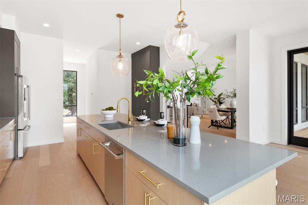 Artizen on West Pine - Residential